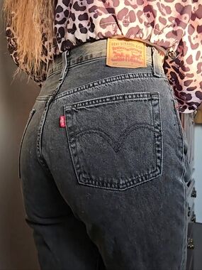 Levi’s 501 Cropped Straight Jeans W28 Black Wash Raw Hem Distressed Vintage